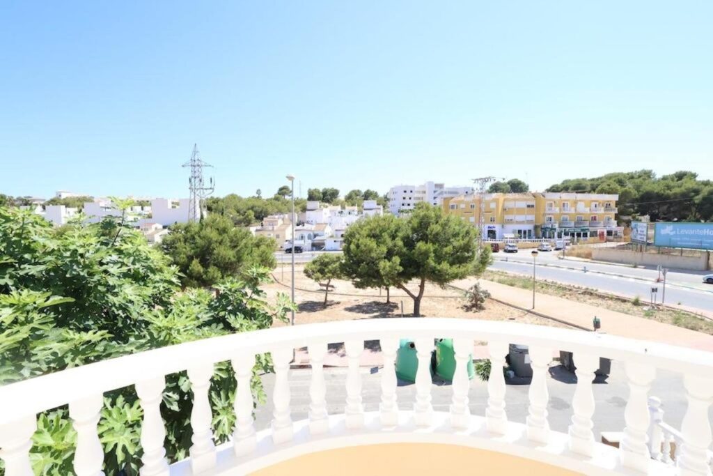 Villa w Orihuela Costa - oferta MLSC4189775