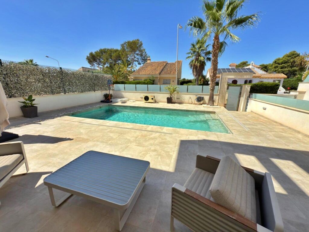 Villa w Orihuela Costa - oferta MLSC4211111