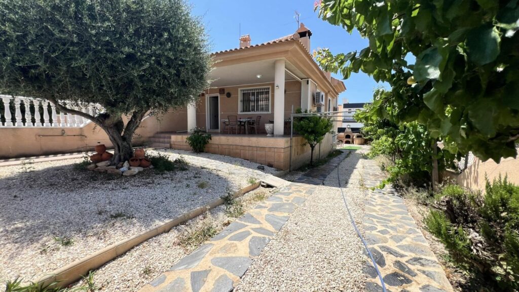 Villa w Torrevieja - oferta MLSC3656973