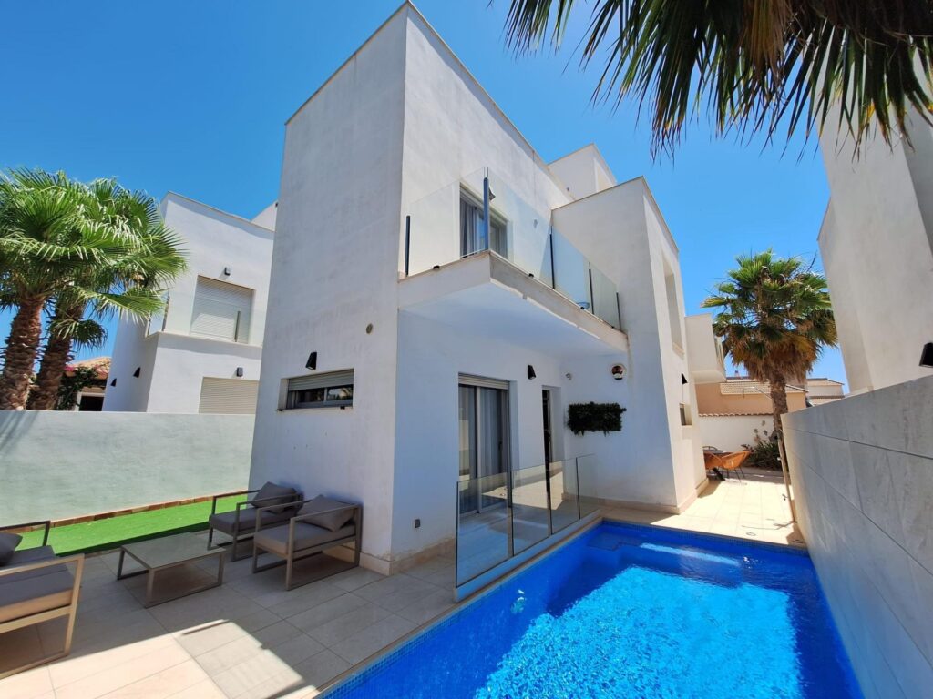 Villa w Torrevieja - oferta MLSC4421924