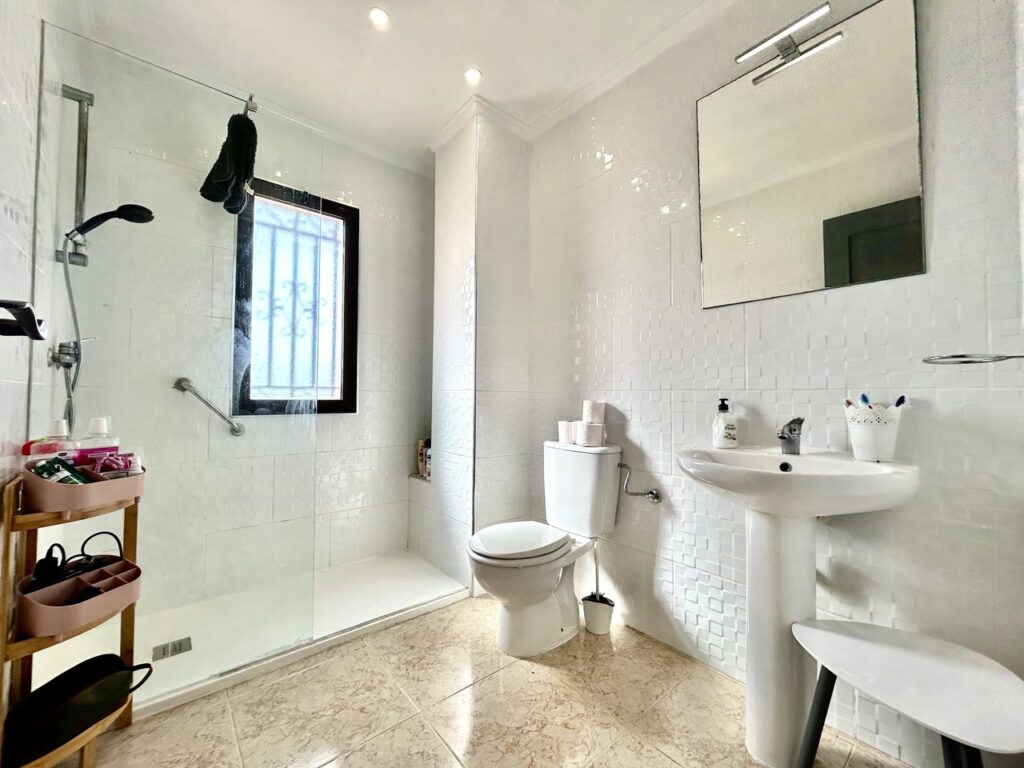 Villa w Villamartin - oferta MLSC3566520