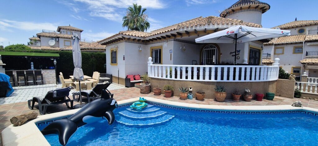 Villa w Villamartin - oferta MLSC5759926