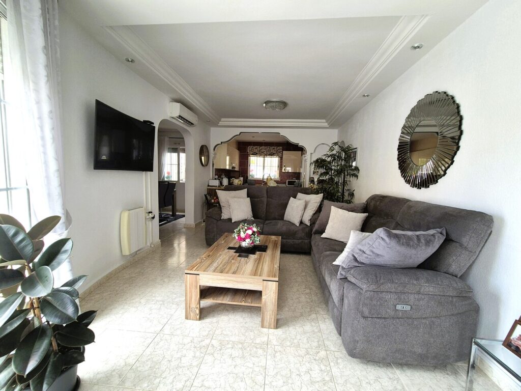 Villa w Villamartin - oferta MLSC8795140