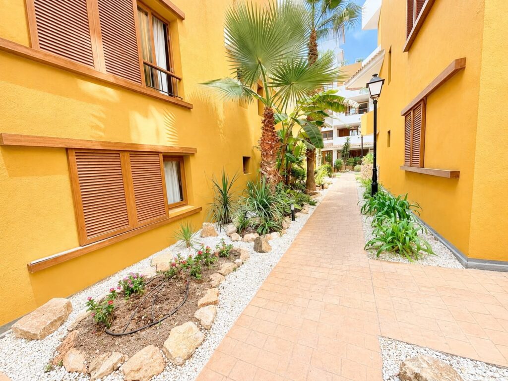 Apartment w Punta Prima - oferta MLSC4173693
