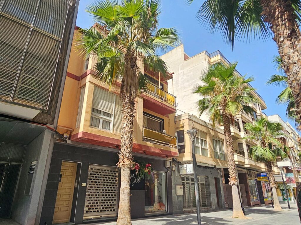 Commercial w Torrevieja - oferta MLSC2398695