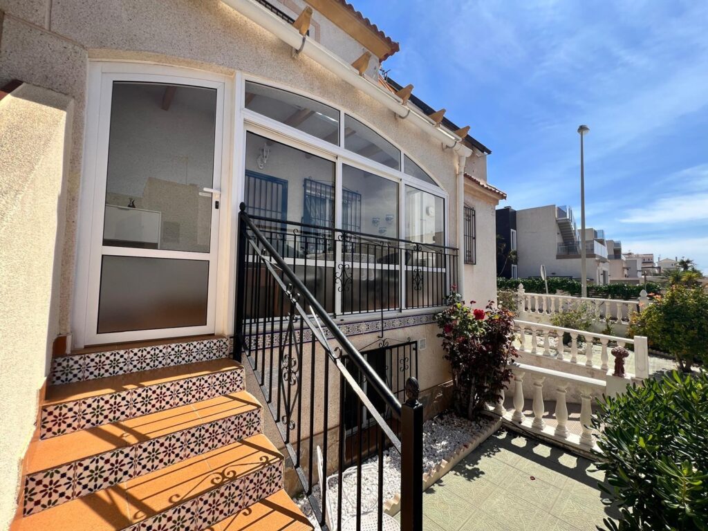 Quad House w Torrevieja - oferta MLSC6736853