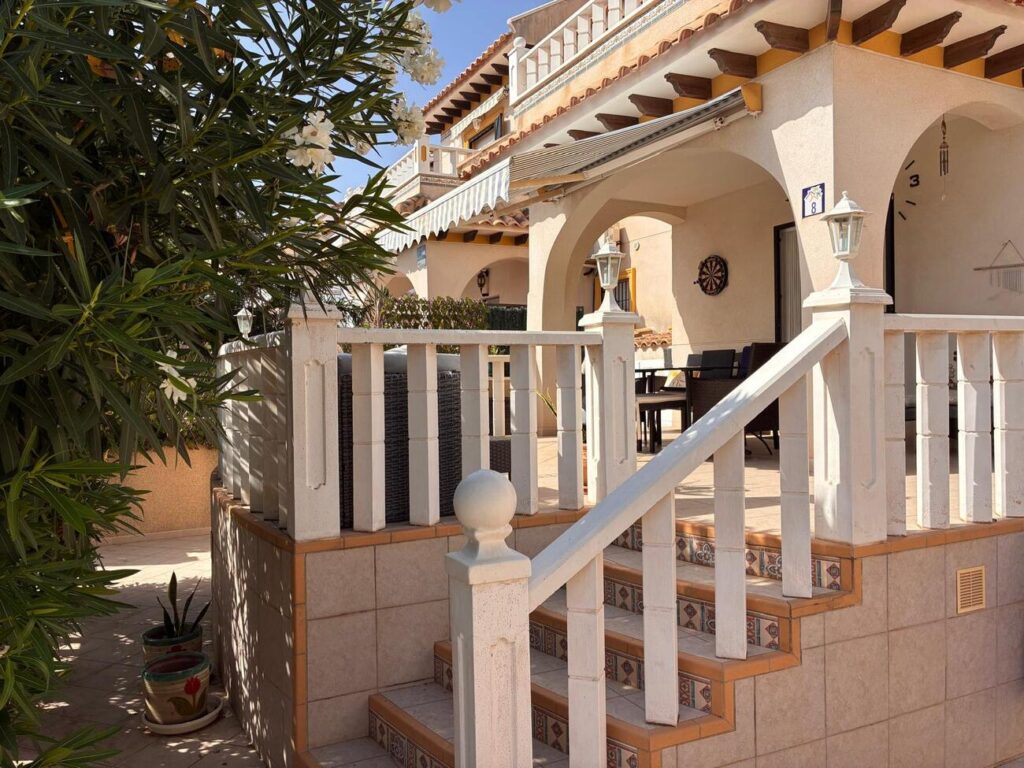 Quad Villa w Lomas de Caboroig - oferta MLSC1920330