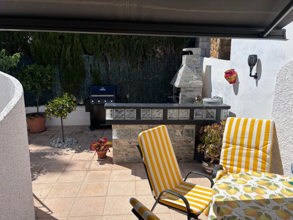 Semi Detached w Torrevieja - oferta MLSC5409393