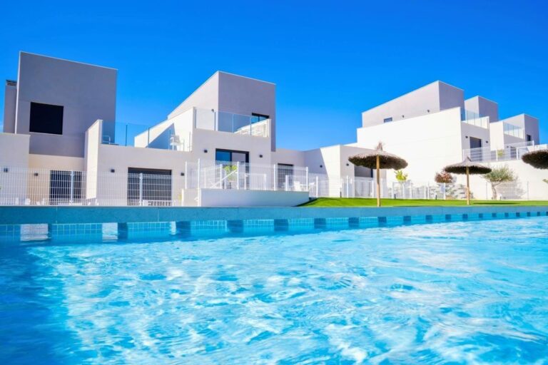 Town House w Baños y Mendigo - oferta N9979