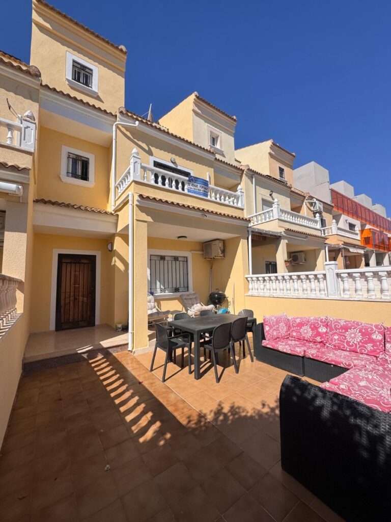 Town House w Campoamor - oferta MLSC4890791