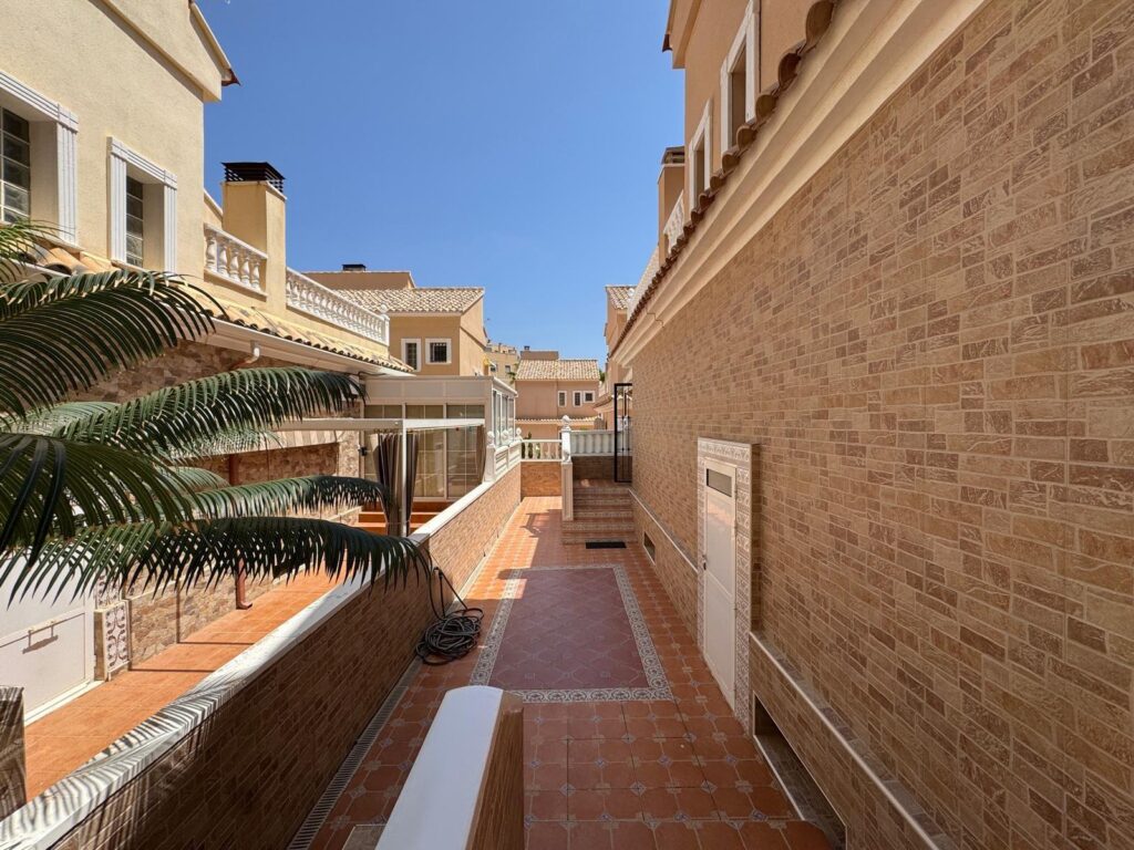 Town House w Guardamar del Segura - oferta MLSC6399831