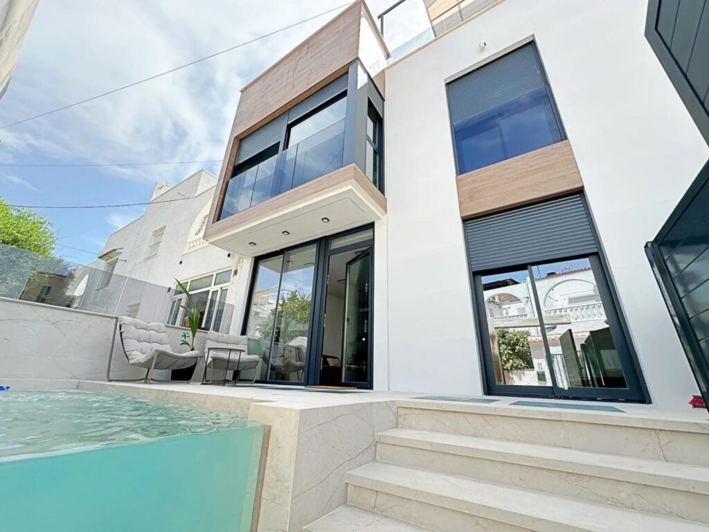 Town House w Torrevieja - oferta MLSC9054068