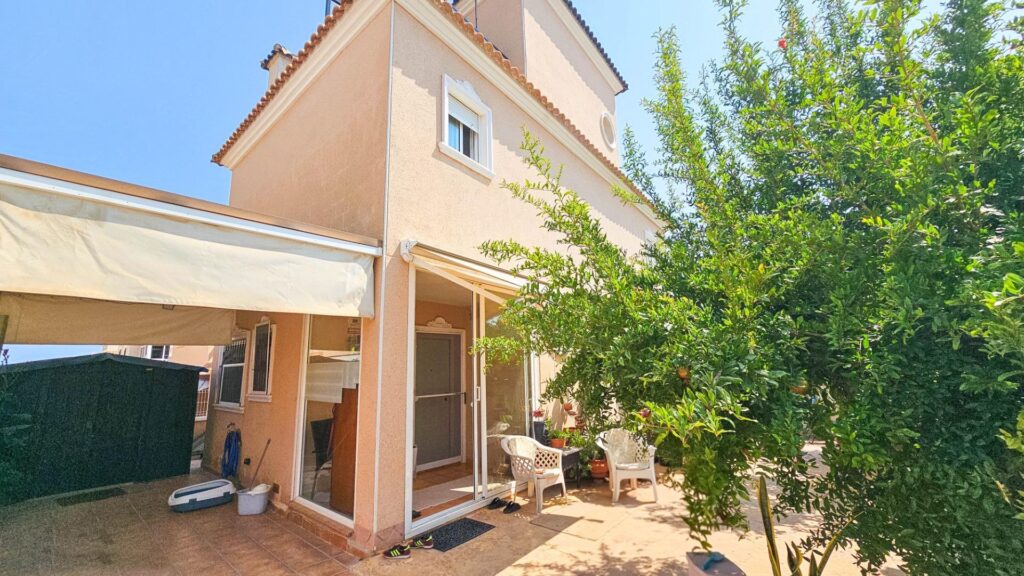 Villa w Orihuela Costa - oferta MLSC1033749