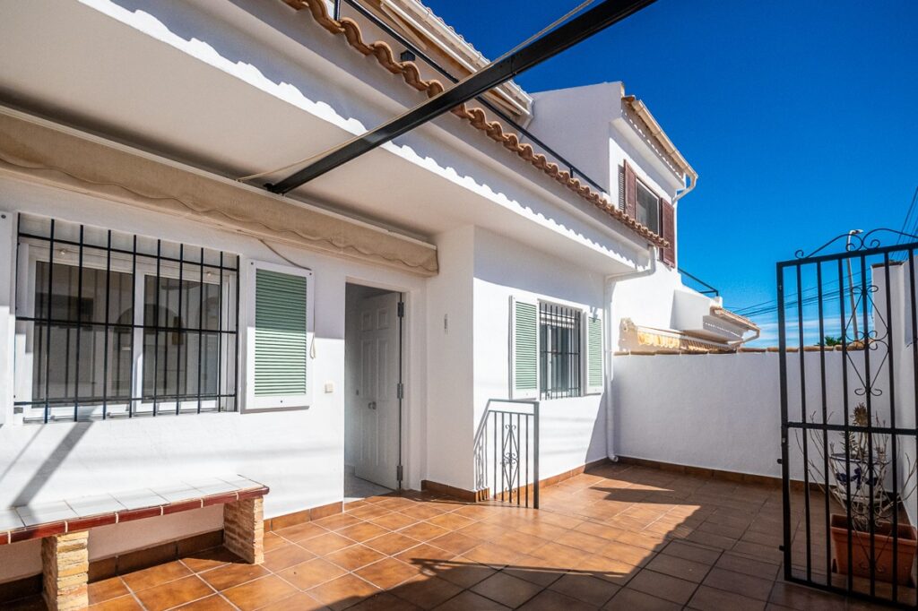 Villa w San Miguel de Salinas - oferta MLSC4090426