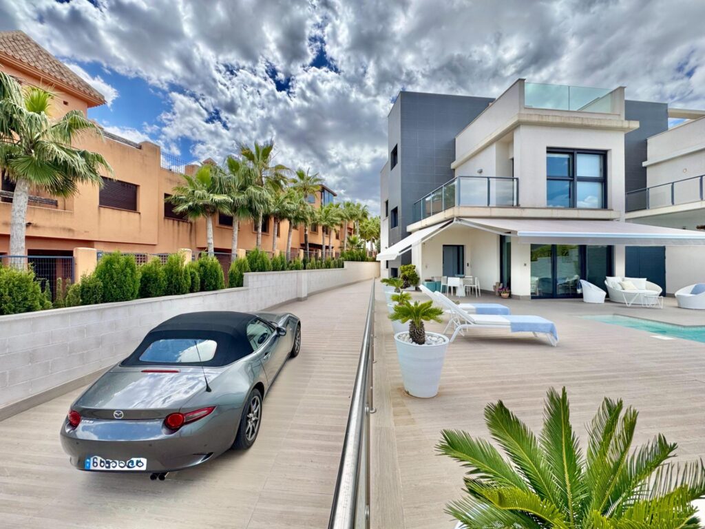 Villa w San Miguel de Salinas - oferta MLSC7011600