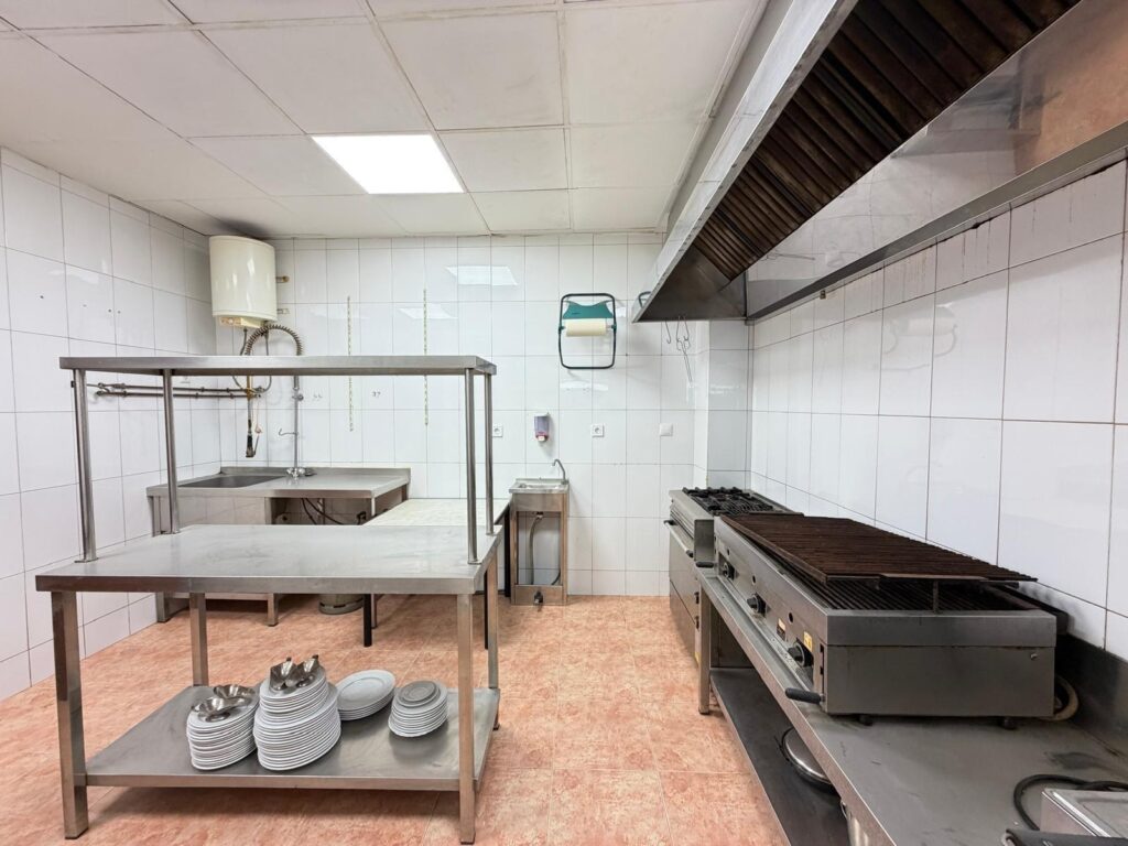Commercial w Torrevieja - oferta MLSC4190426