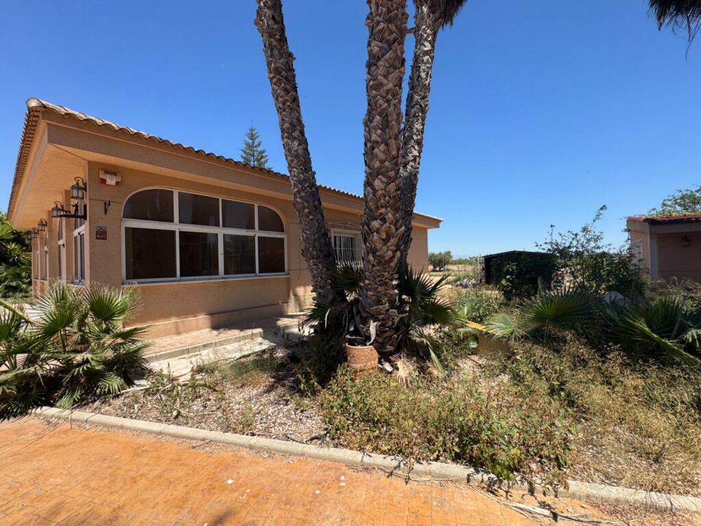 Finca w Dolores - oferta MLSC6559214