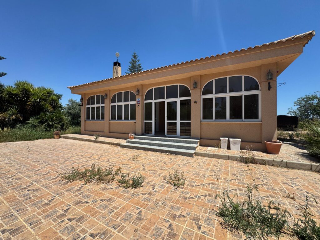 Finca w Dolores - oferta MLSC6559214