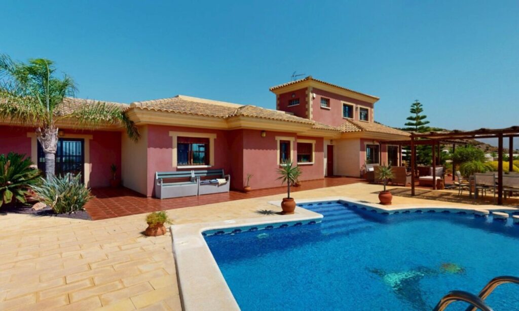 Property w Almeria - oferta MLSC8236855