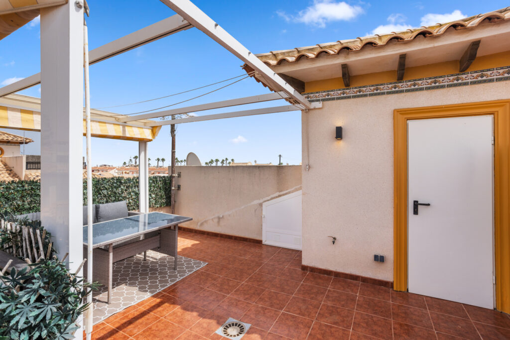 Semi Detached w Lomas de Caboroig - oferta MLSC1446047