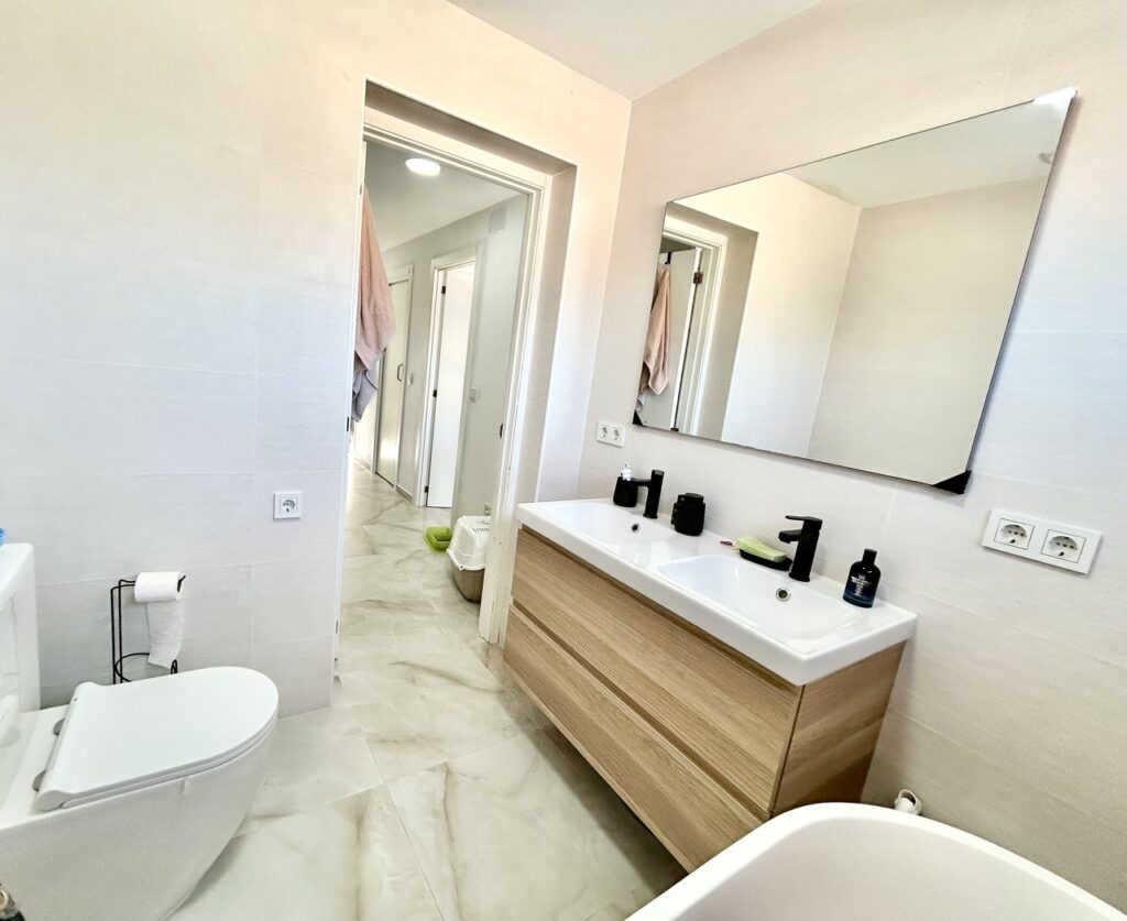 Town House w Los Balcones - oferta MLSC2308540