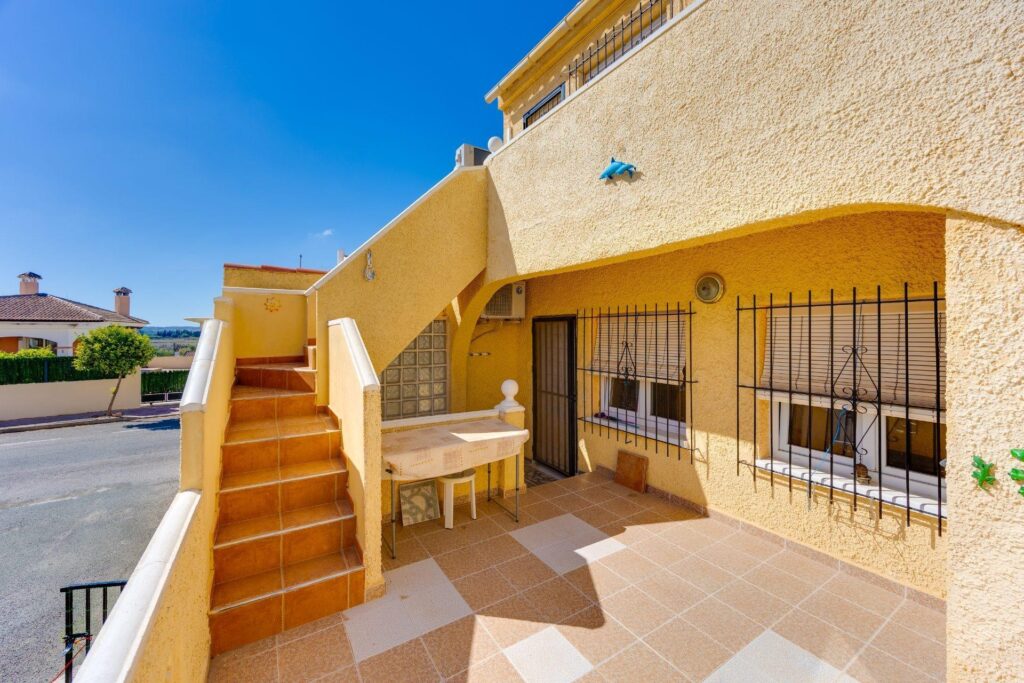 Town House w San Fulgencio - oferta MLSC7479139