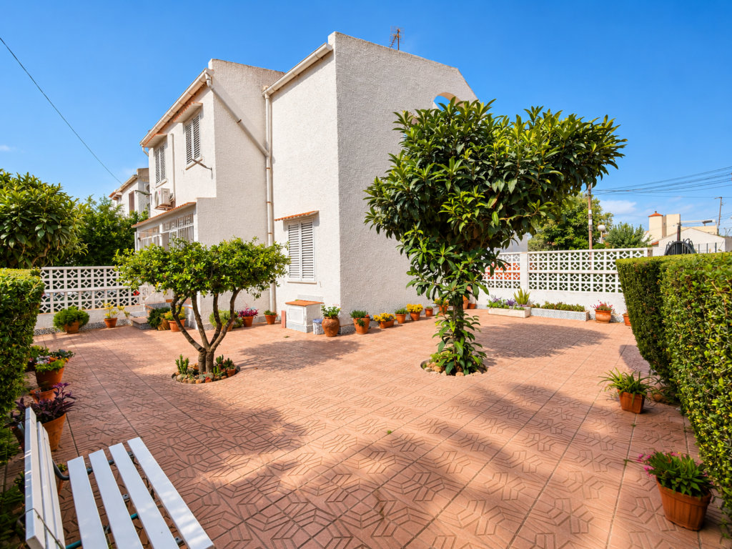 Town House w Torrevieja - oferta MLSC8250157