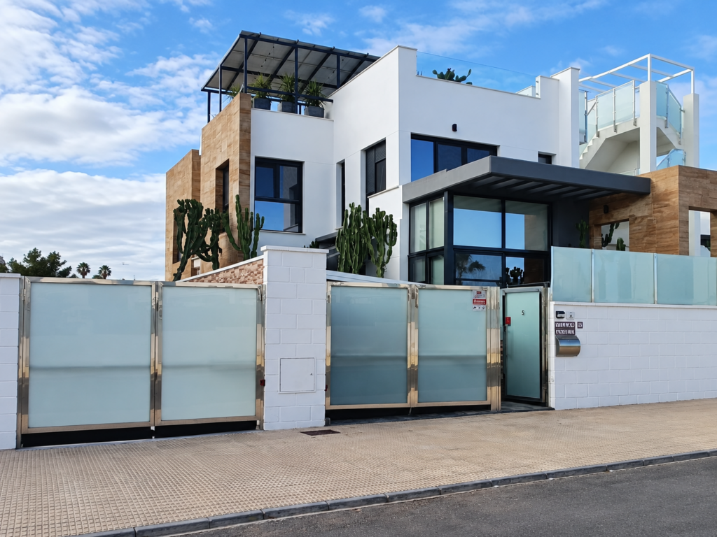 Villa w Cabo Roig - oferta MLSC5516393