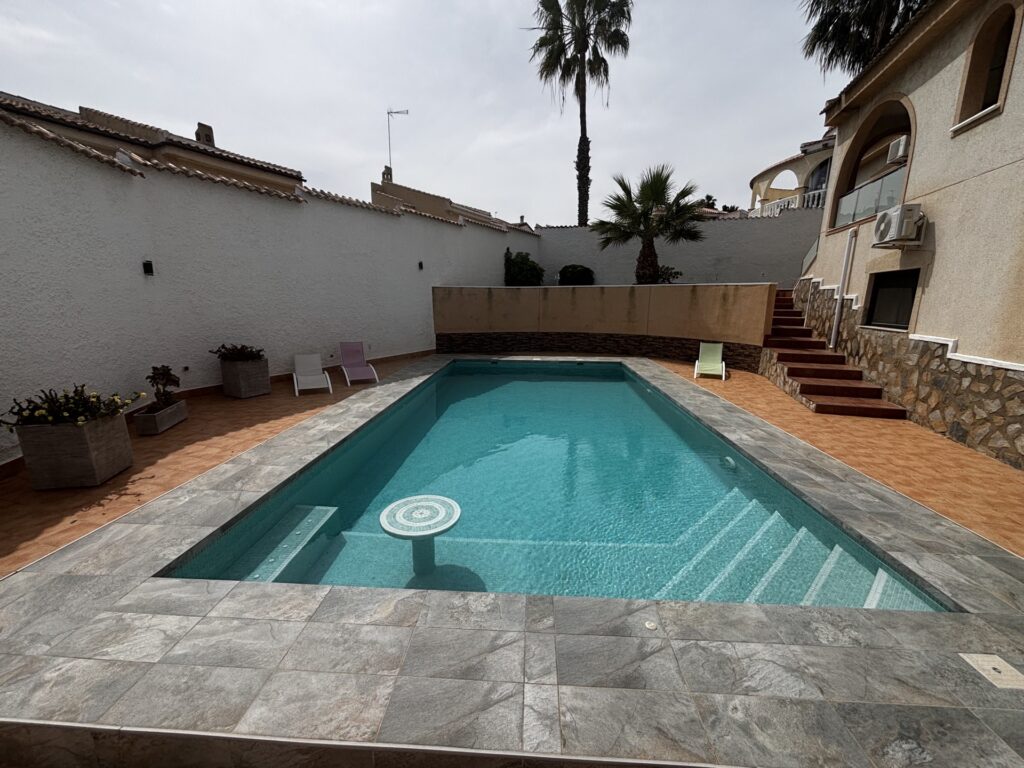 Villa w Ciudad Quesada - oferta MLSC4893316