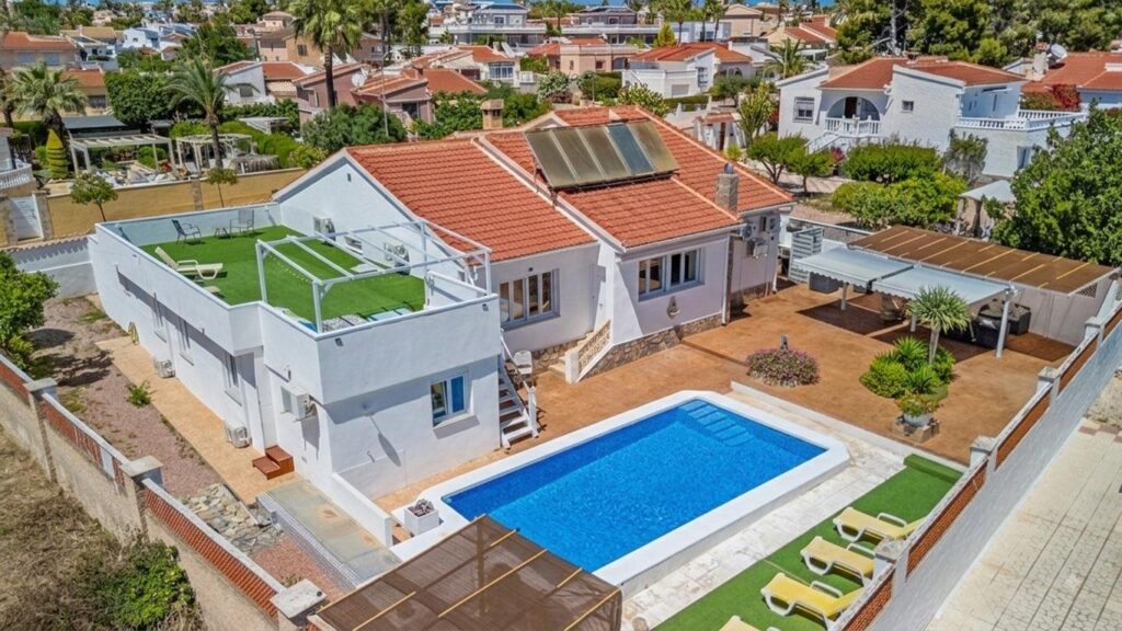 Villa w Ciudad Quesada - oferta MLSC6161934