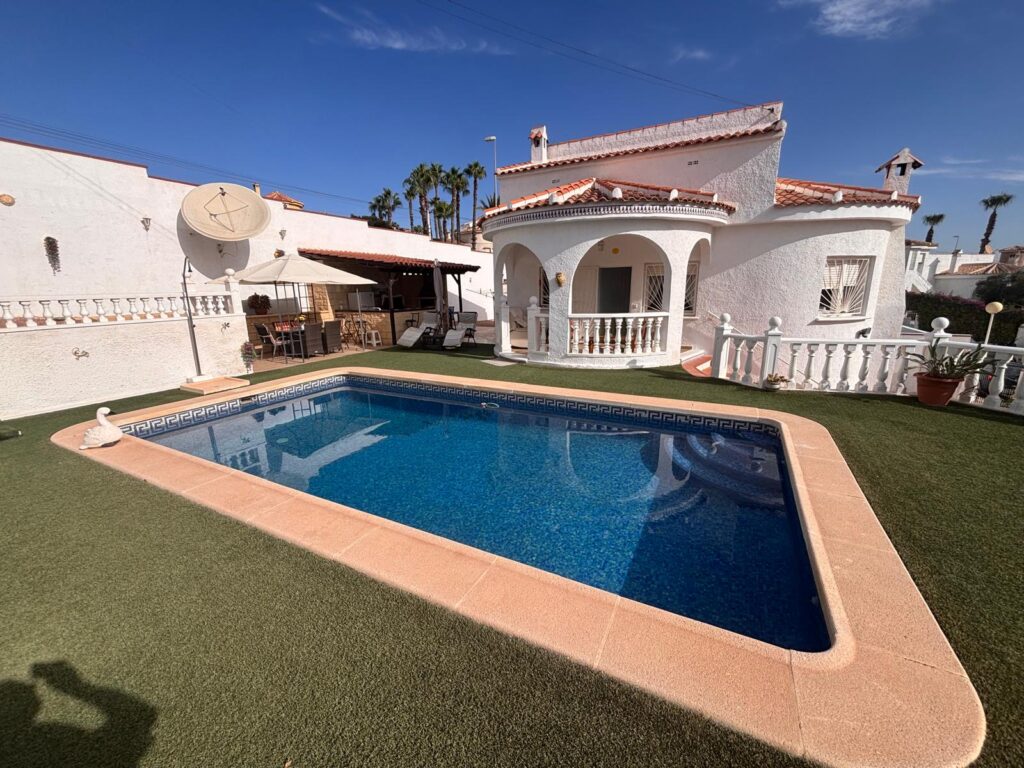 Villa w Ciudad Quesada - oferta MLSC6180281
