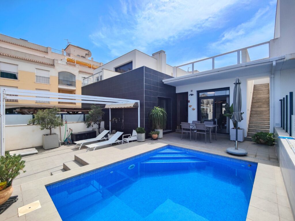 Villa w Formentera del Segura - oferta MLSC2608767