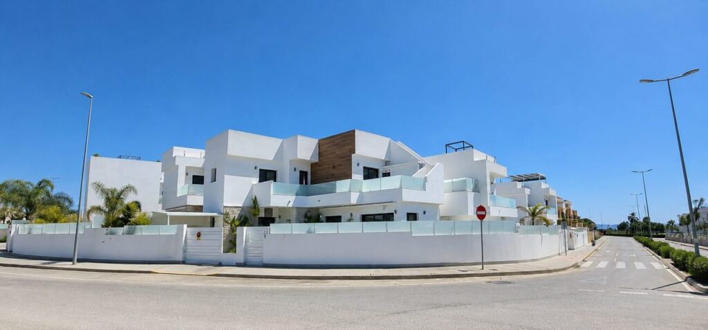 Villa w Los Montesinos - oferta MLSC4400689