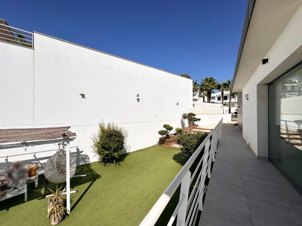 Villa w San Miguel de Salinas - oferta MLSC4893973