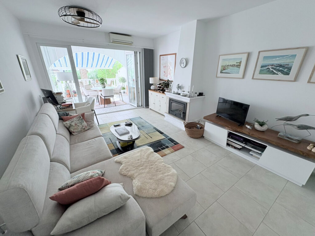 Villa w Villamartin - oferta MLSC3633637