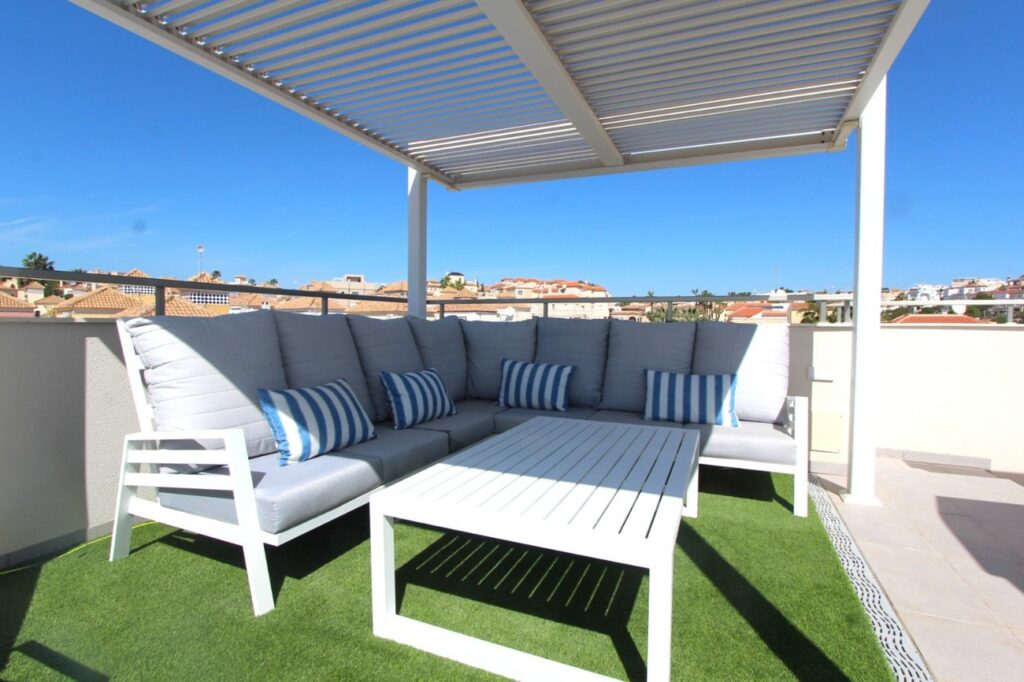 Villa w Villamartin - oferta MLSC4052349