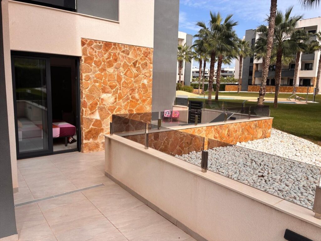 Apartment w Los Altos - oferta MLSC9910531