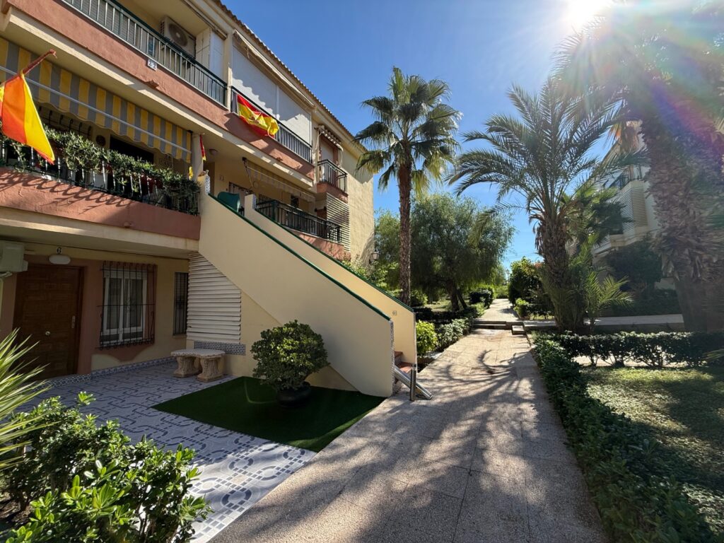 Apartment w Torrevieja - oferta MLSC4116308