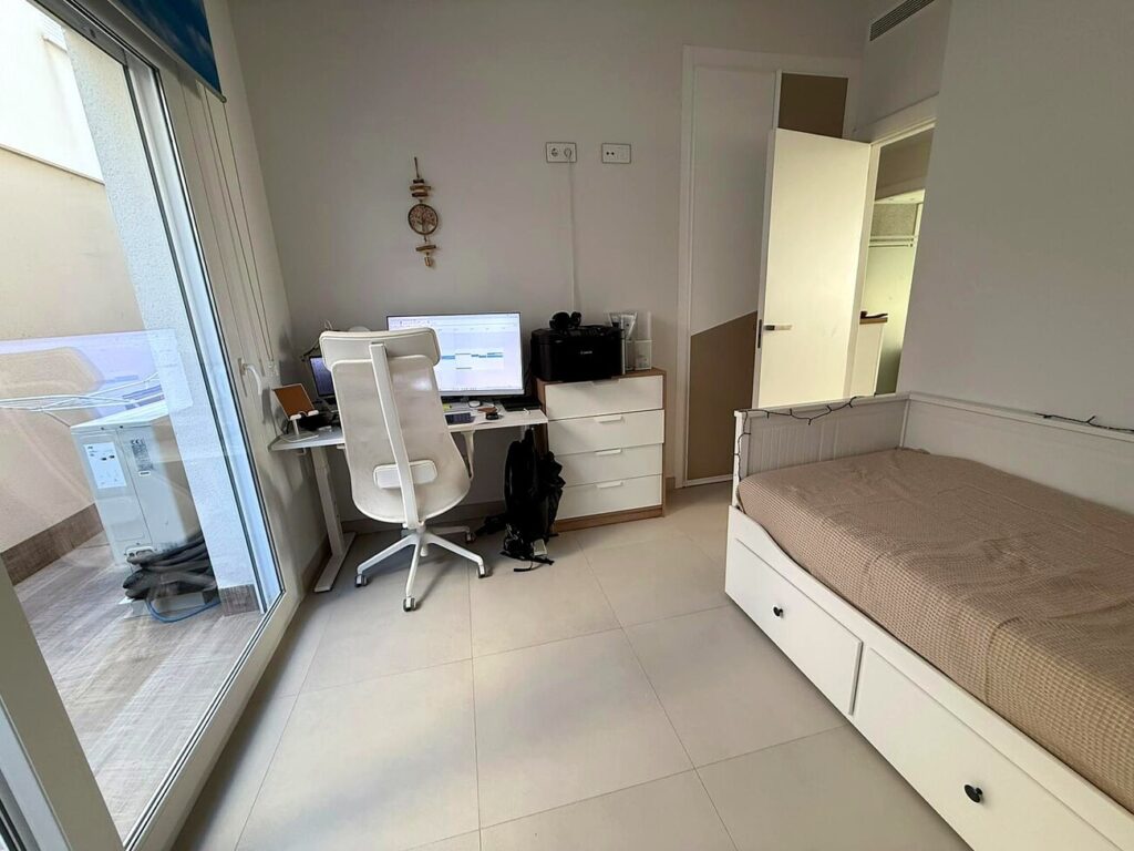 Apartment w Torrevieja - oferta MLSC9354569
