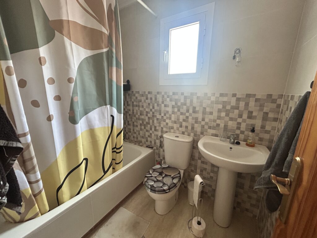 Bungalow w Camposol - oferta MLSC2915305