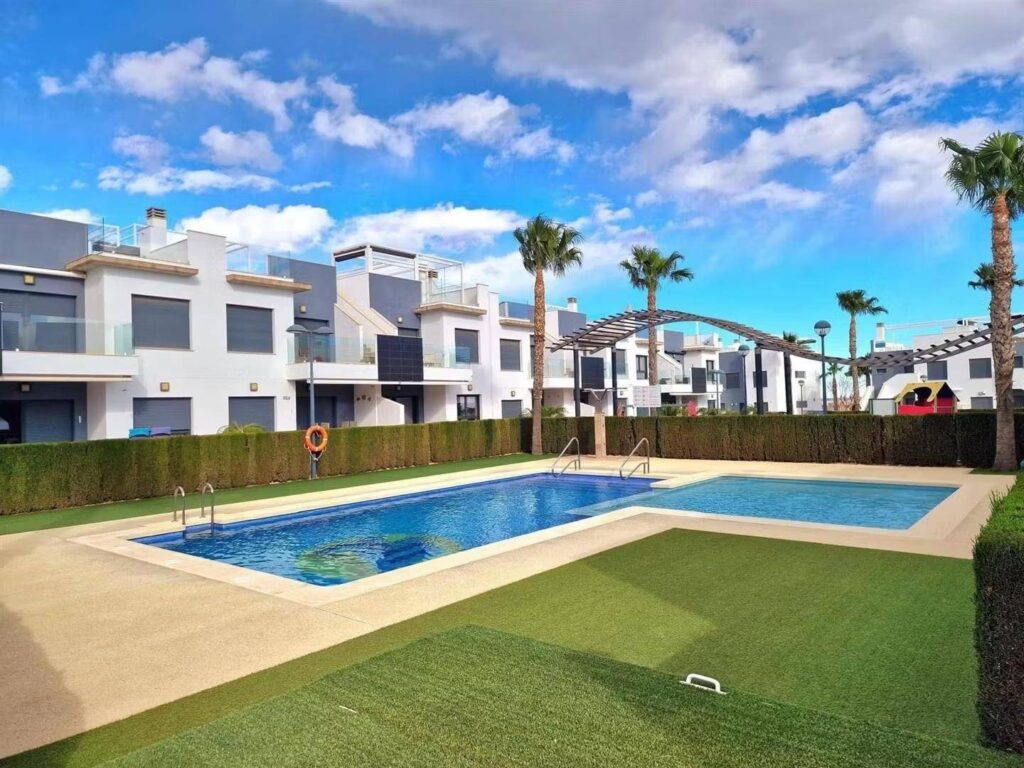Bungalow w Pilar de La Horadada - oferta MLSC8981850