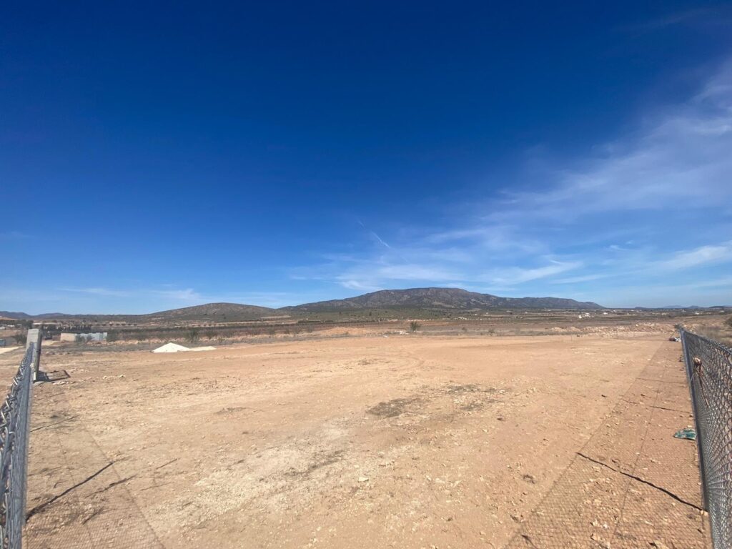 Land w Pinoso - oferta MLSC5034222
