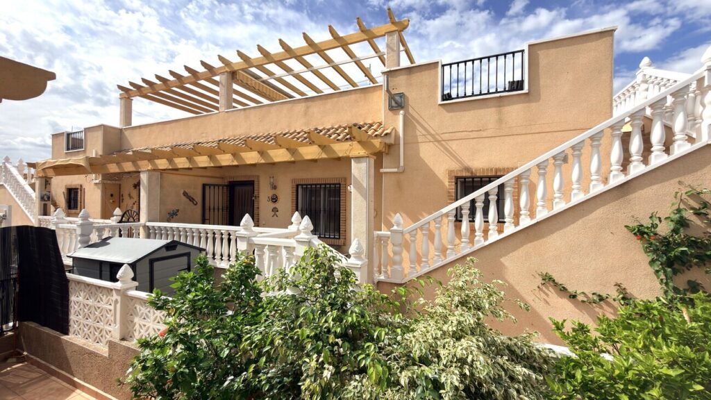 Semi Detached w Villamartin - oferta MLSC2342933