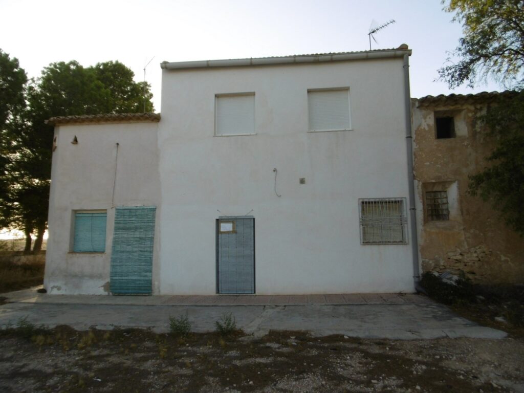 Semi Detached w Yecla - oferta MLSC3381328