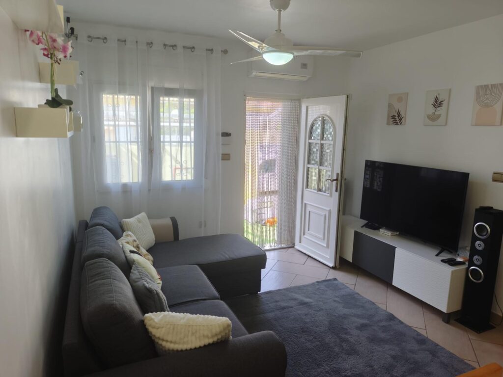 Town House w Orihuela Costa - oferta MLSC1986175