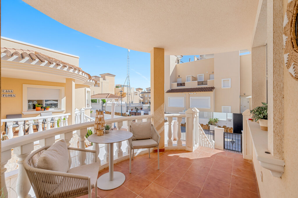 Town House w San Miguel de Salinas - oferta MLSC7680990