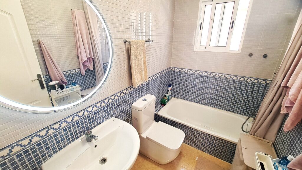 Town House w Villamartin - oferta MLSC3084156