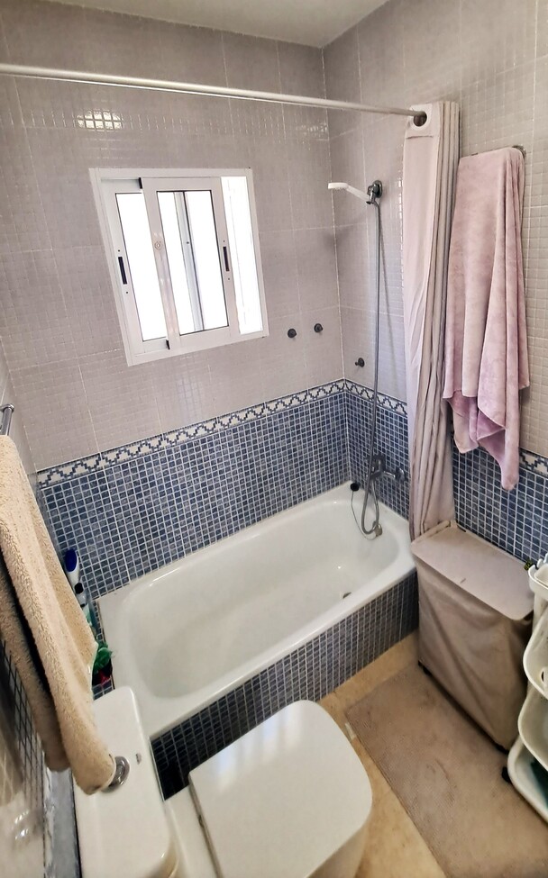 Town House w Villamartin - oferta MLSC3084156