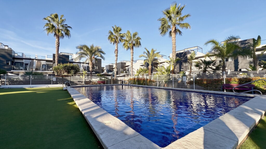 Town House w Villamartin - oferta MLSC3211721