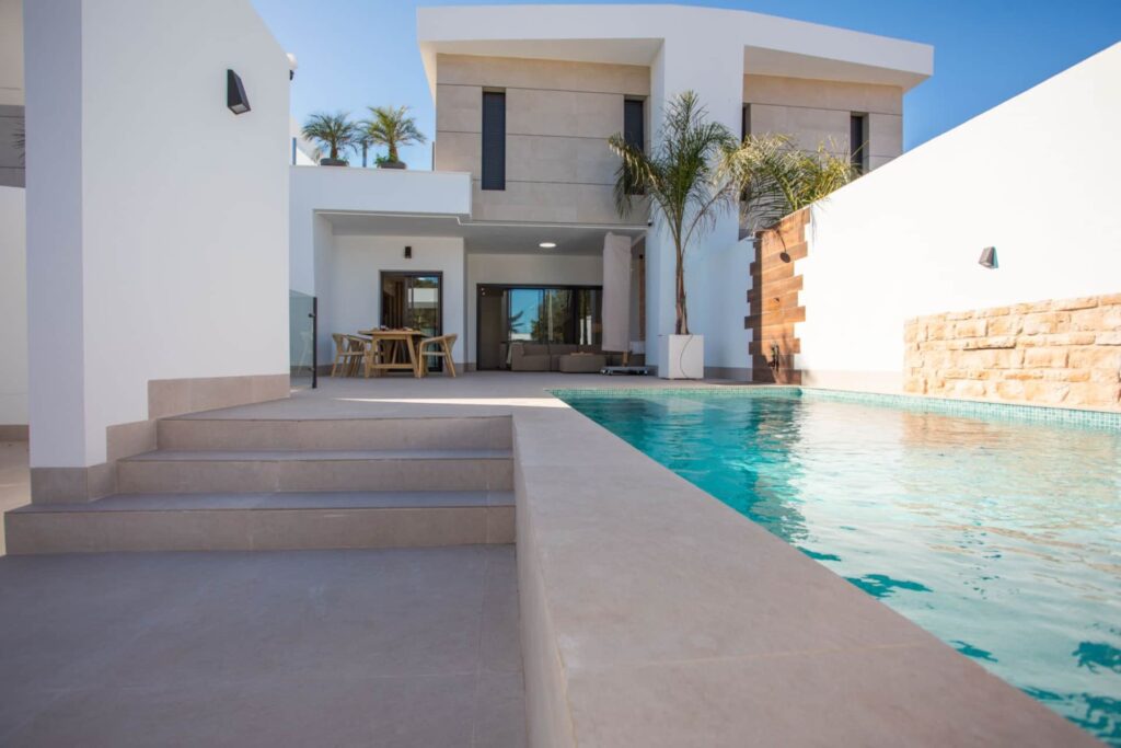 Villa w Dolores - oferta MLSC6072528